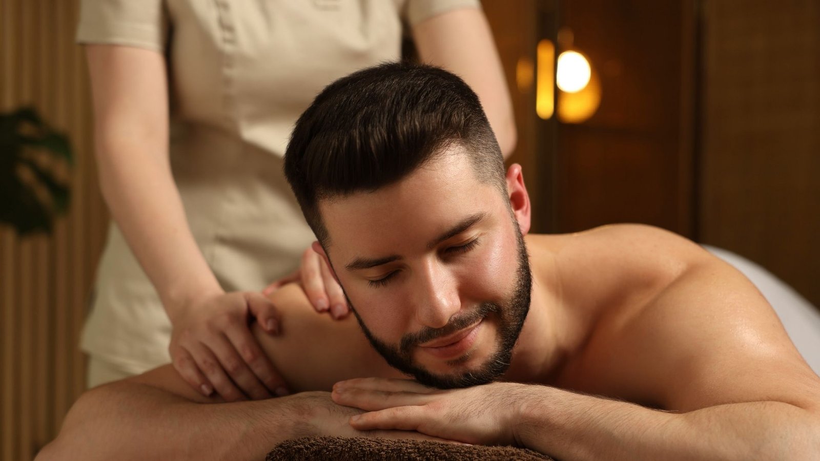 Indian Massage vs Kerala Massage: What's the Difference?